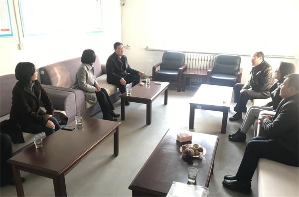 董事長(cháng)看望高質(zhì)量服務(wù)隊2JPG_看圖王.jpg