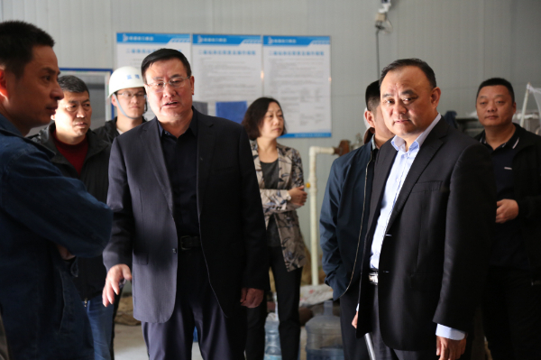 市恒源熱力集團領(lǐng)導班子調研城區老舊小區供熱設施改造移交工作