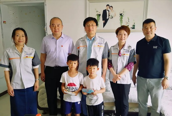 恒源熱力集團開(kāi)展“志愿同行 情暖童心” 志愿服務(wù)活動(dòng)