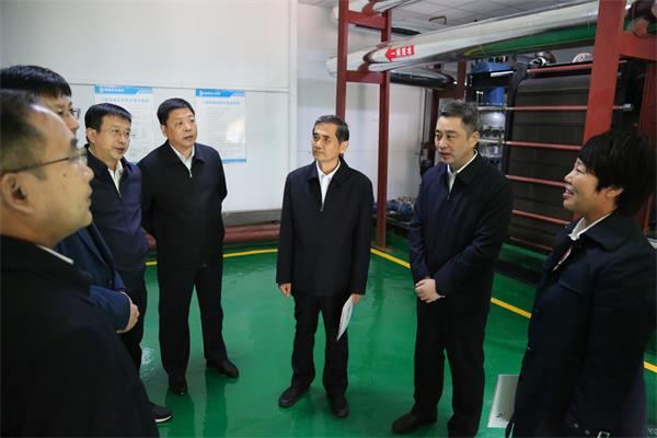 杜德昌帶隊視察恒源熱力集團 老舊小區改造情況